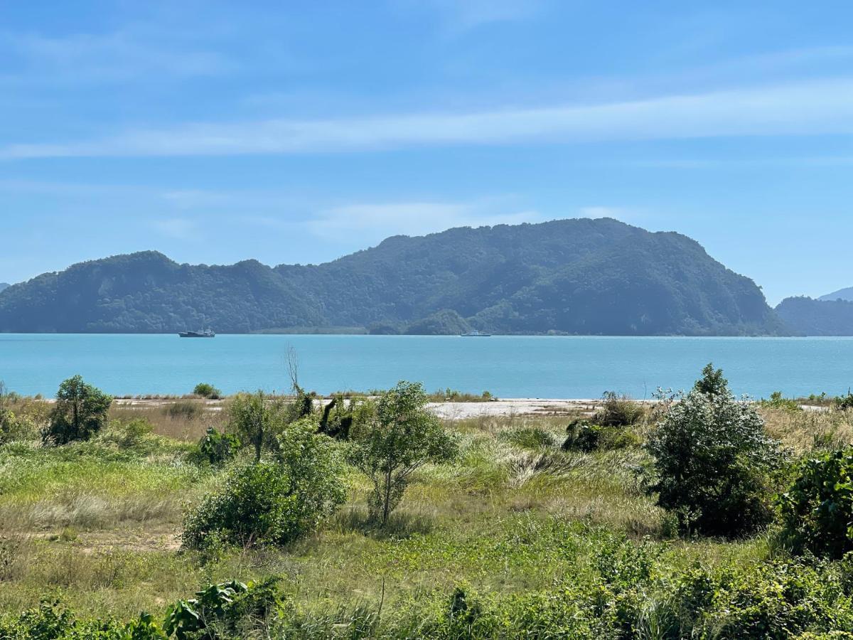 Langkawi Cozy Holiday Home At Taman Simfoni By Zervin Kuah Exterior photo