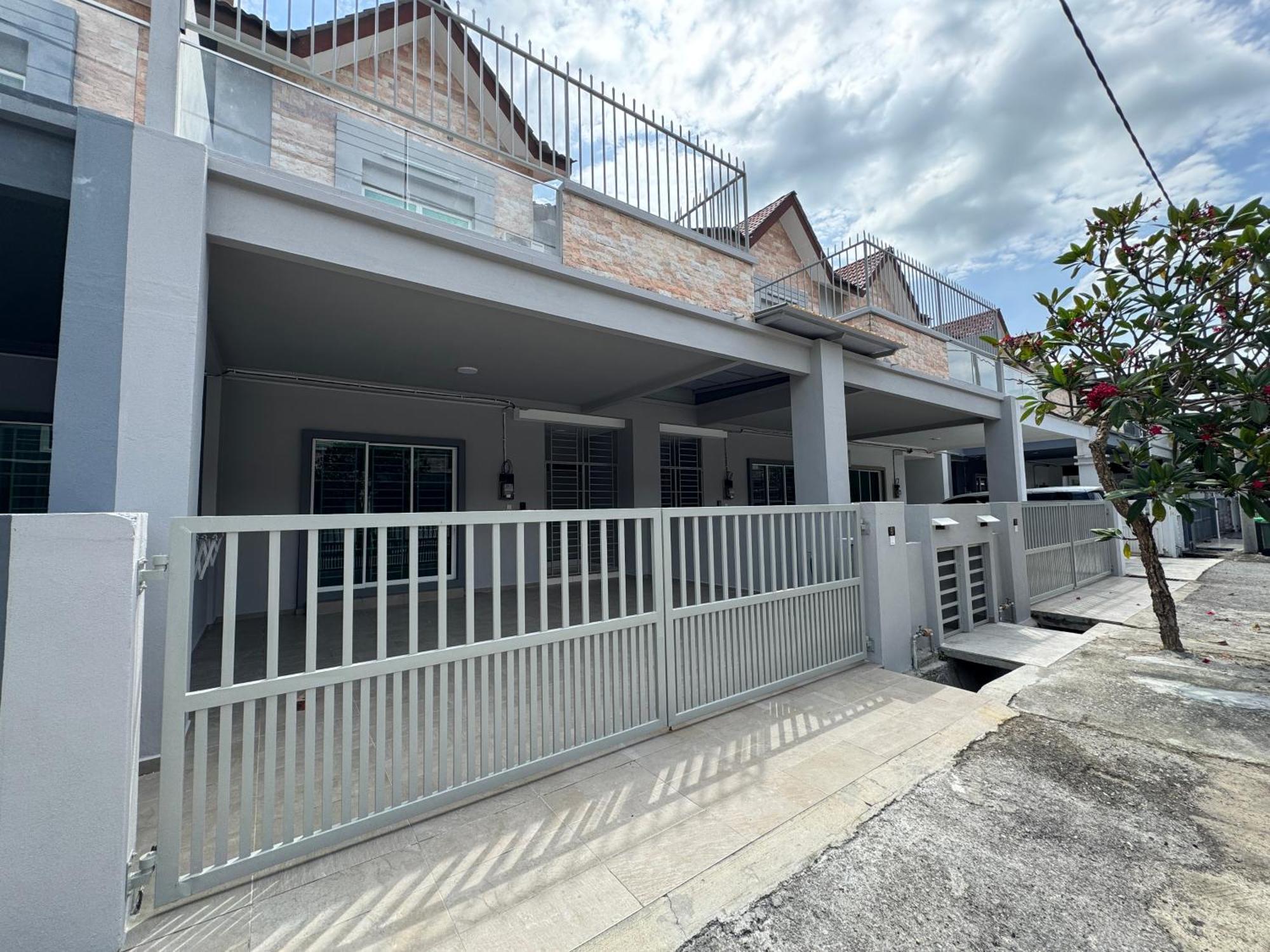 Langkawi Cozy Holiday Home At Taman Simfoni By Zervin Kuah Exterior photo