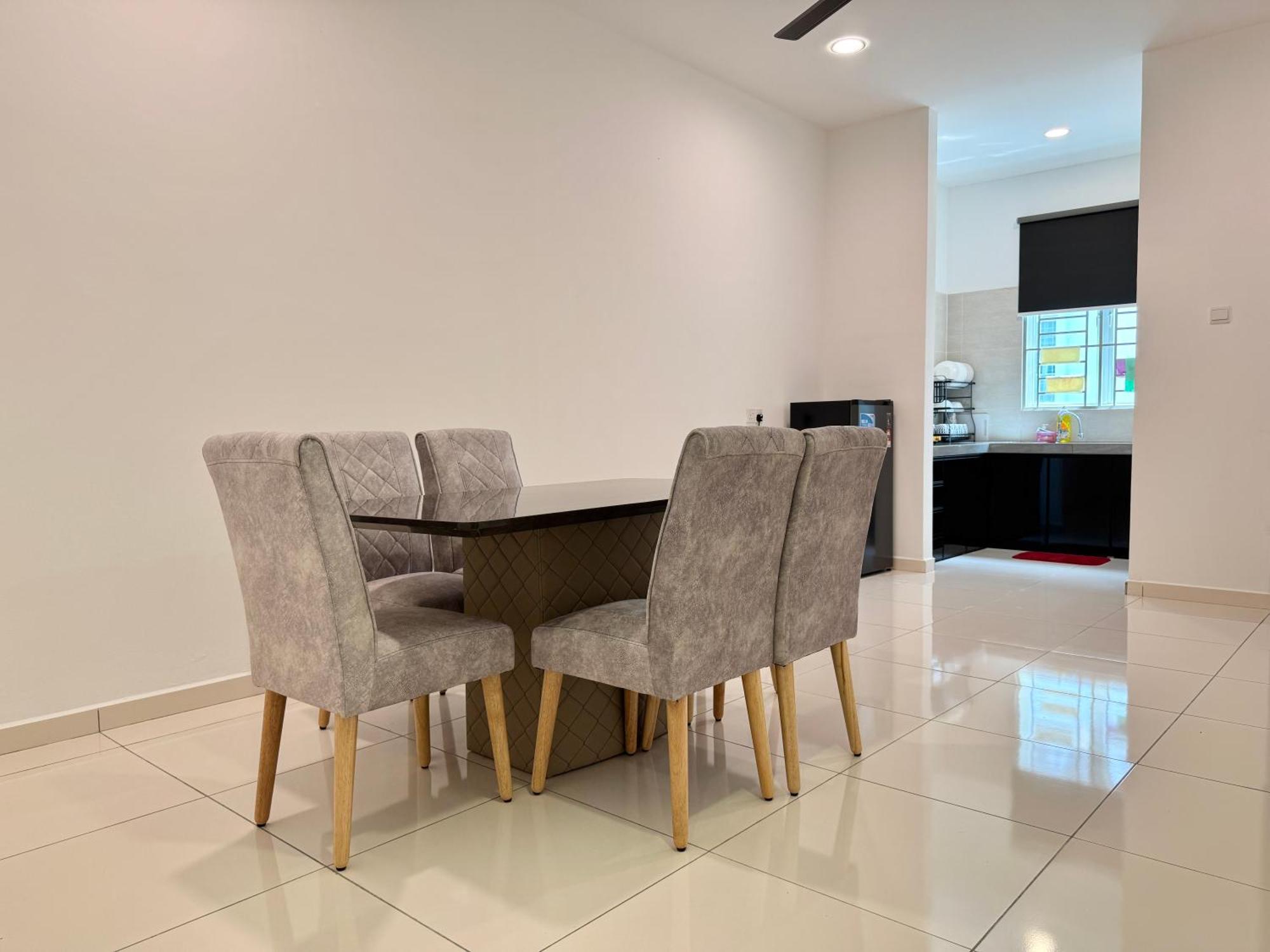 Langkawi Cozy Holiday Home At Taman Simfoni By Zervin Kuah Exterior photo